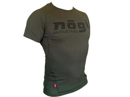 Core Short Sleeve Rash Guard - FURY GREEN Supply